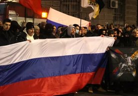 Сербияда Россияни қўллаб-қувватчиларнинг катта митинги бўлиб ўтди (фото, видео) фото