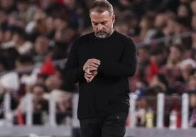 «Барселона» бош мураббийи Ханс-Дитер Флик финалларга