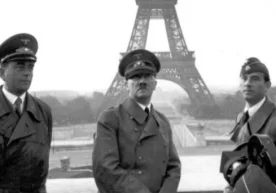 1. 1884 йилда Парижда қурилаётган Озодлик ҳайкали. 2.