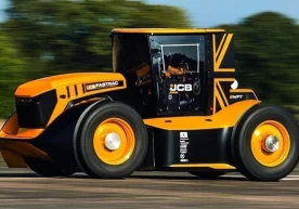 Фото: «Motor» JCB компанияси ишлаб чиққан «Fastrac»