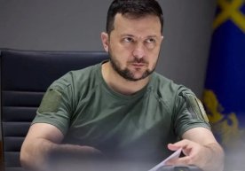 Ukrainian President Volodymyr Zelensky once again