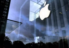 Foto: REUTERS / Mike Segar/File Photo Apple yil oxiriga