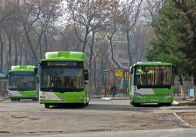 Талабаларнинг севимли транспорти: метро ва автобуслар билан боғлиқ айрим муаммолар фото