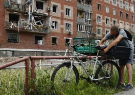 Ukrainadagi urushning 98-kuni: Slavyansk hovlilarida voronkalar, Soledarda bunkerlardagi hayot (foto) фото