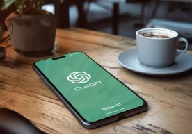 Грециядаги бир аёл сунъий интеллектга асосланган ChatGPT