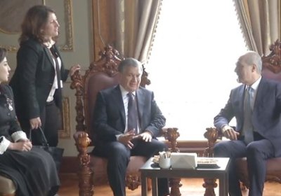 Video: Shavkat Mirziyoyev turmush o‘rtog‘i bilan Topkapi saroyiga bordi фото