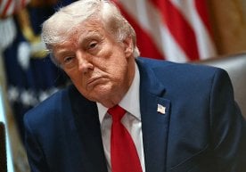 El presidente de EE. UU., Donald Trump, firmó el martes