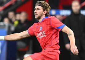 ПСЖ ҳимоячиси, украиналик Илья Забарний, жамоа