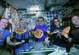 Ҳалқаро космик станция астронавтлари вазнсизлик шароитида