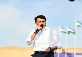 Amrillo Inoyatov Buxorodagi “Konstitutsiya o‘zimizniki”