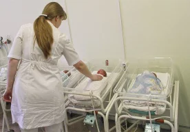 Москвада 60 ёшли аёл она бўлди, дея хабар бермоқда