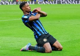 Нидерландиялик ярим ҳимоячи Дензел Дюмфрис «Интер» сафида