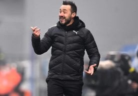 Италиялик мураббий Роберто де Дзерби яқинда ишидан