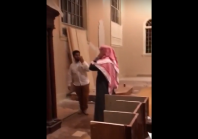 Nyu-Yorkdagi cherkovni sotib olgan saudiyalik uni masjidga aylantirdi va birinchi azonni o‘zi aytdi (video) фото