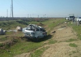 Jizzaxda haydovchi uxlab qolgani oqibatida «Damas» ag‘darilib ketdi фото