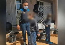 Испанияда фарзандларини тўрт йил уйдан чиқармаган ота-она ҳибсга олинди фото