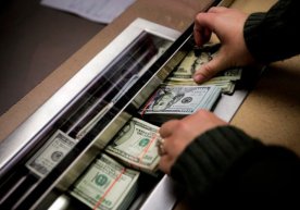 Россиядан Ўзбекистонга кўпроқ пул жўнатишни бошлашди фото