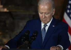 АҚШ президенти Жо Байден журналистни Федерал қидирув