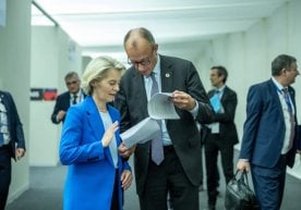 Британия, Германия ва Франция расмийлари АҚШ томонидан