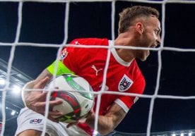 Австрия миллий жамоаси ва "Црвена Звезда"