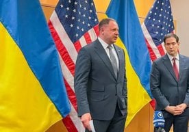 Женевада АҚШ ва Украина расмийлари тинчлик режаси бўйича