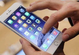 Уильям Скотт ва Сьюзанн Шмидт Филлипс Apple компаниясини