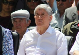 Алмазбек Атамбоев суд жараёнида иштирок этишдан бош тортди фото