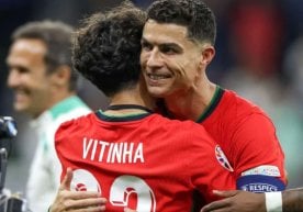 Португалия миллий жамоаси ва «ПСЖ» ярим ҳимоячиси Витиня