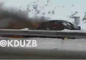 Қамчиқ довонида Lacetti автомобили ёниб кетди. Ҳодиса