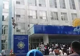 Чимкентда оммавий тартибсизликлар бўлиб ўтди, деб хабар