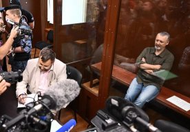 Foto: Kommersant’ Rossiyalik harbiy, iste’fodagi FSB