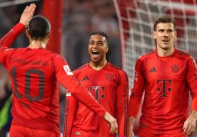 Bayern crushes Eintracht with a 4-0 victory! фото