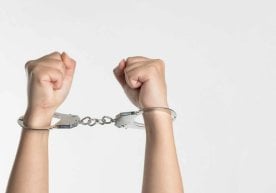 Андижон вилоятидан икки вояга етмаган йигит автомобил