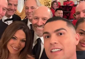 Футболчи Криштиану Роналду Оқ уйда ташкил этилган кечки