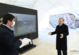 Shavkat Mirziyoyev industrial texnopark quriladigan maydonda bo‘ldi фото