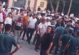 Surxondaryoda futbol musobaqasi paytida tartibsizlik qilgan 13 nafar shaxsga chora ko‘rildi фото