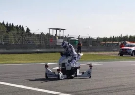 «HoverBike S3» дея ном олган учар мотоцикл тури «Moscow