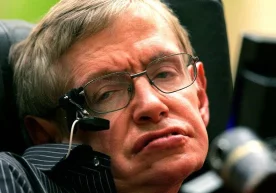 Британиялик физик Стивен Хокинг 2600 йилда инсоният ер