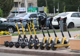 Фото: Tengrinews Қозоғистоннинг Олмаота шаҳрида самокат