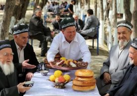 O‘zbekistonda aholining o‘rtacha umr ko‘rish davomiyligi necha yoshligi ma’lum qilindi фото