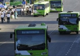Энди раҳбарлар ҳам автобусда юради: Жума куни хизмат машиналаридан фойдаланиш тақиқланди фото