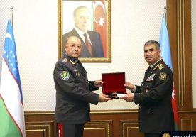 Ўзбекистон мудофаа вазири генерал-лейтенант Баҳодир