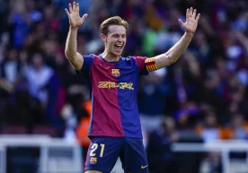 Нидерландиялик ярим ҳимоячи Френки де Йонг