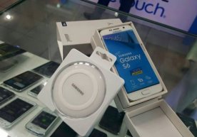 Toshkent bozorlarida Samsung Galaxy S6ning narxi tushdi фото