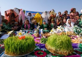 Navro‘z bahoriy bayram bo‘lib, Markaziy Osiyo va Yaqin