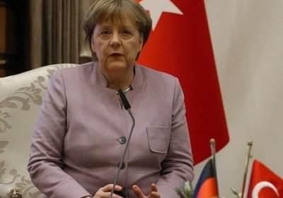 Меркель Анқарада турк мухолифати вакиллари билан учрашди фото