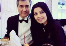 Хонанда Шаҳзода журналист Жасур Ҳамроев билан Facebook