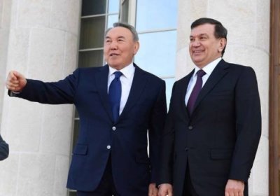 Mirziyoyev va Nazarboyev telefon muloqoti orqali kun tartibidagi masalalarni muhokama etishdi фото