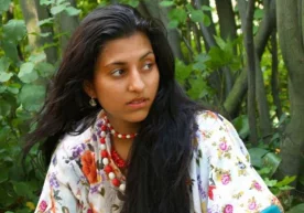 Бир маҳал юраги бўшаб, сал енгил тортгач, оғзидаги қонни