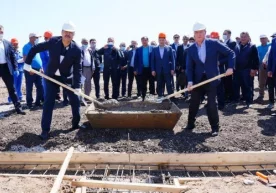 Фото: Қозоғистон ҳукумати сайти Ўзбекистон бош вазири